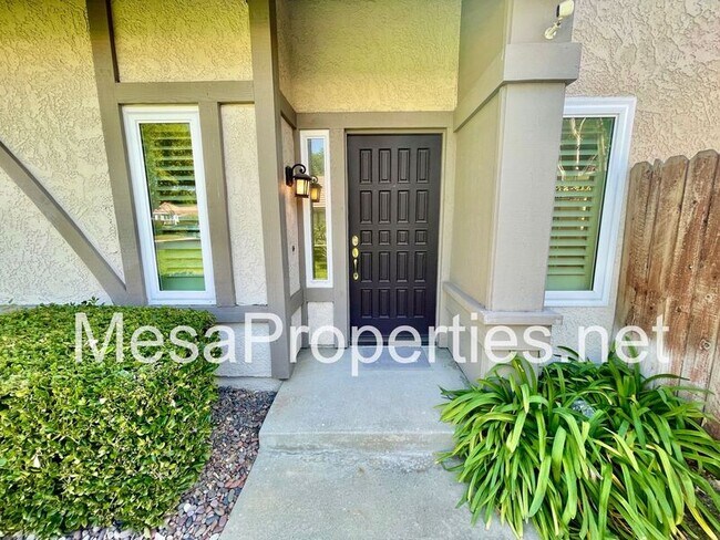 Building Photo - 1408 Sunrise Circle South