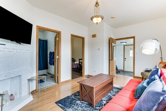 Foto del edificio - 927 Flournoy St