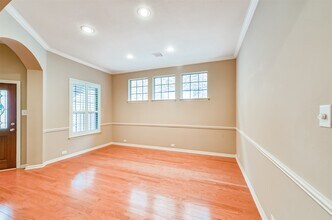 Building Photo - 21315 Pennshore Ln