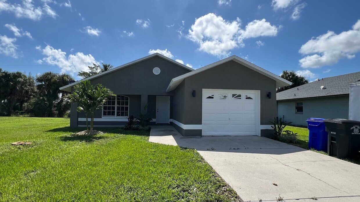 Foto principal - 2127 Towles St