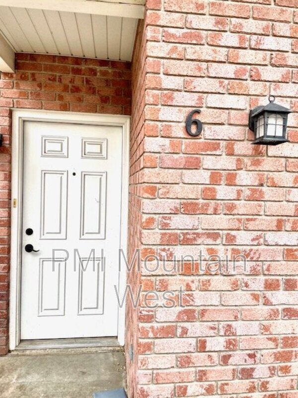 Foto del edificio - 55 Peregrine Ln