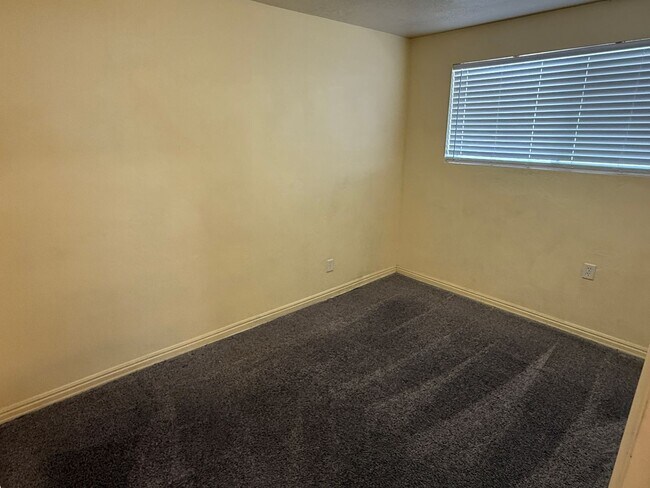 Foto del edificio - 4943 W 4100 S