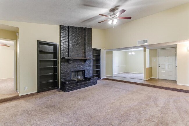 Foto del edificio - 2320 Escalante Ave