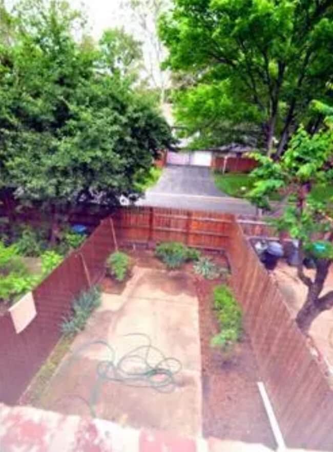 Building Photo - 8311 Mackey St