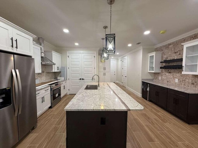 Building Photo - 361 County Line Rd