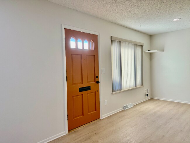 Foto del edificio - 408 E Thunderbird Dr