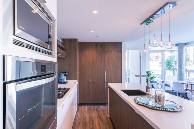 Photo du bâtiment - 928 Beatty St