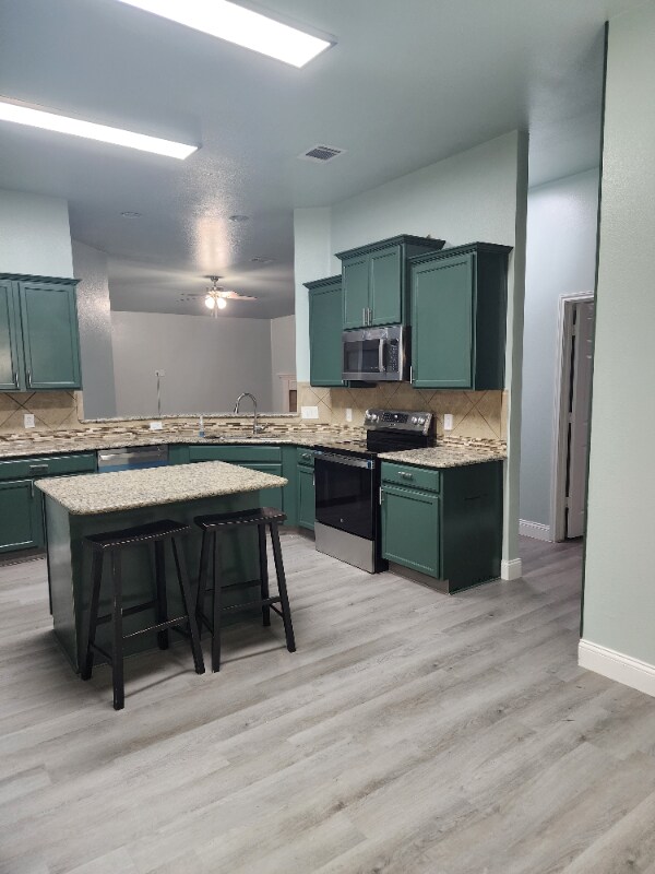 Foto del edificio - 5200 Sulfur Spring Dr