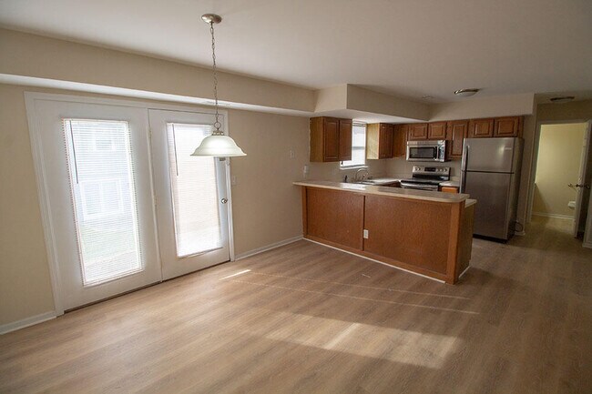 Building Photo - 3715 Hermitage Rd