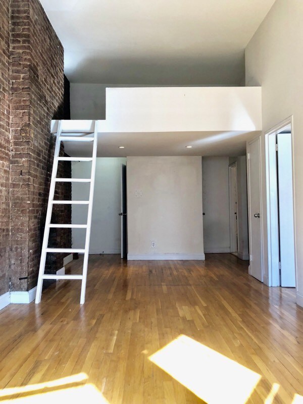 Building Photo - 348 West End Ave