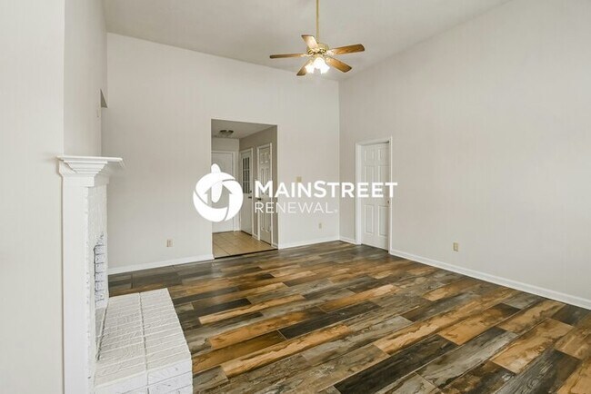 Foto del edificio - 3 Bedroom Pet-Friendly Home in Millington, TN with Main Street Renewal