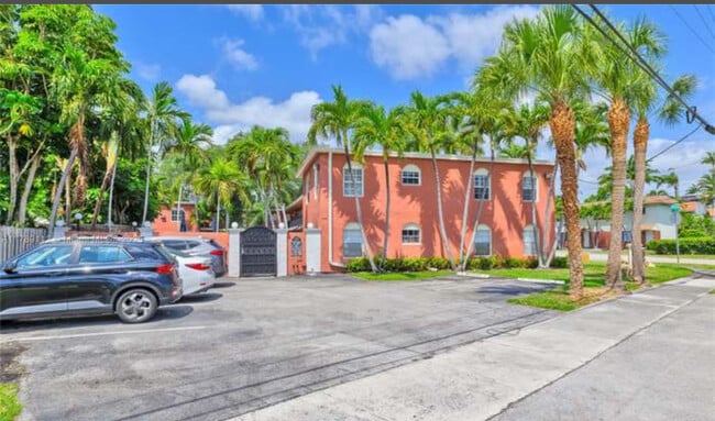 Photo - 1405 Miami Rd Apartment