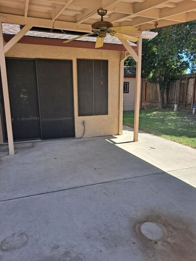 Building Photo - Charming 3 Bedroom, 2 Bath Home in a Prime Neighborhood!