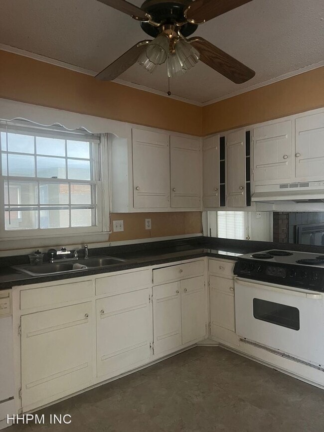 Building Photo - 3 br, 2 bath House - 1101 Gusmus Avenue