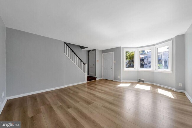 Building Photo - 7247 Glenthorne Rd
