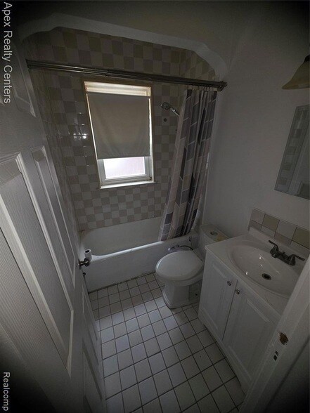 Foto del edificio - 6444 Coleman St