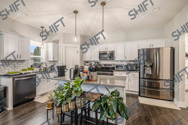 Foto del edificio - 260 shoreside: Gorgeous Condo