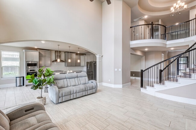 Foto del edificio - 405 Millard St