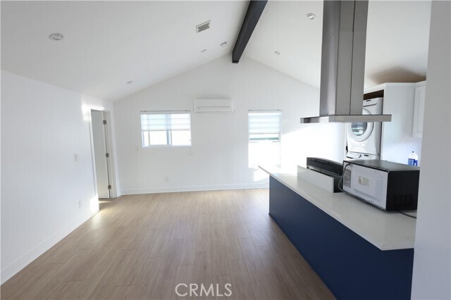 Building Photo - 7538 Gaviota Ave
