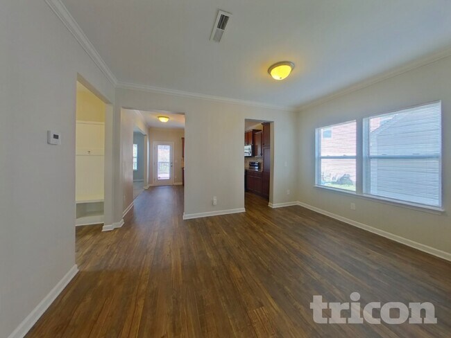 Building Photo - 703 Rook Rd