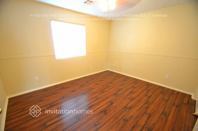 Building Photo - 7208 S 56th Ave