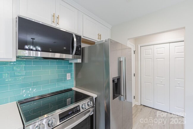 Foto del edificio - 712 Mallard Head Pl