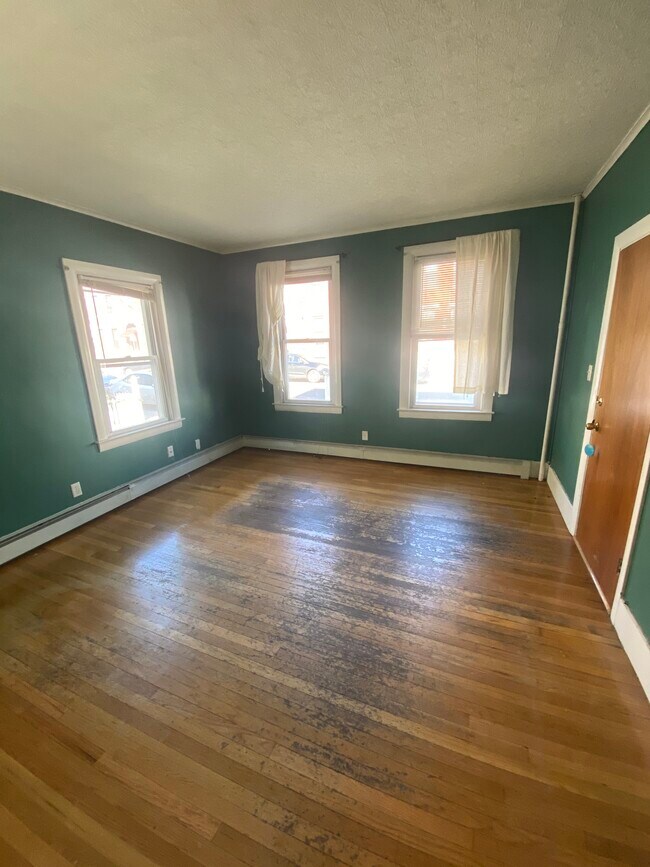 Foto del edificio - 611 E 7th St