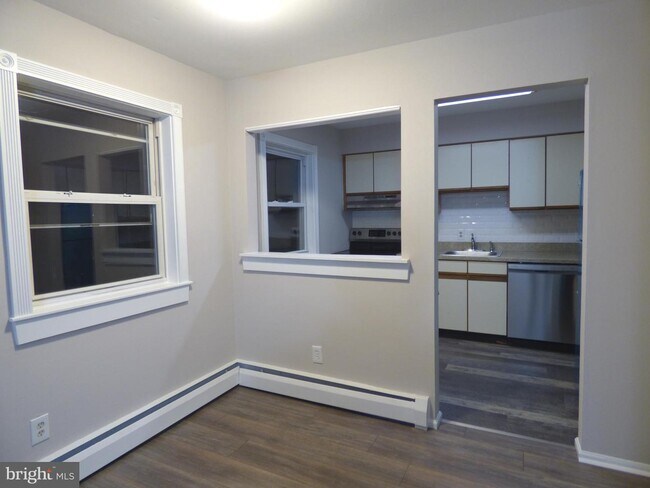 Foto del edificio - 616 Garnet Dr