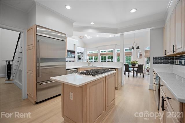 Building Photo - 4545 Fox Brook Ln
