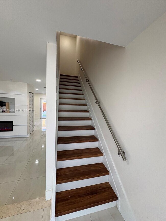 Foto del edificio - 5261 NW 190th St