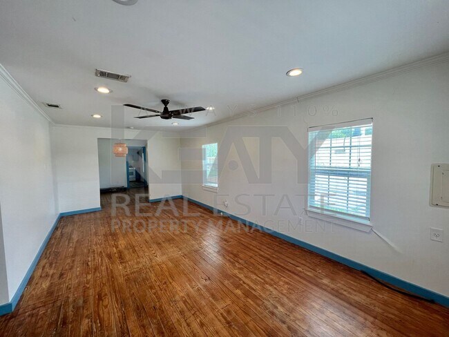 Foto del edificio - 4 Bedroom Home Near UL!