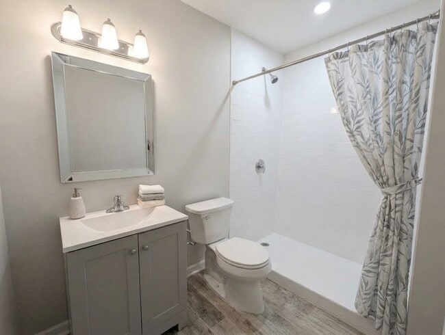Building Photo - 3334 Cottonwood Dr