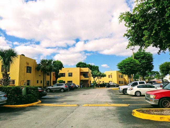 Community - 646 NW 114th Ave