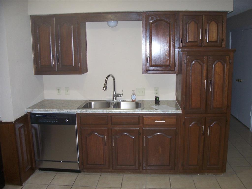 Building Photo - 3902 San Mateo Dr
