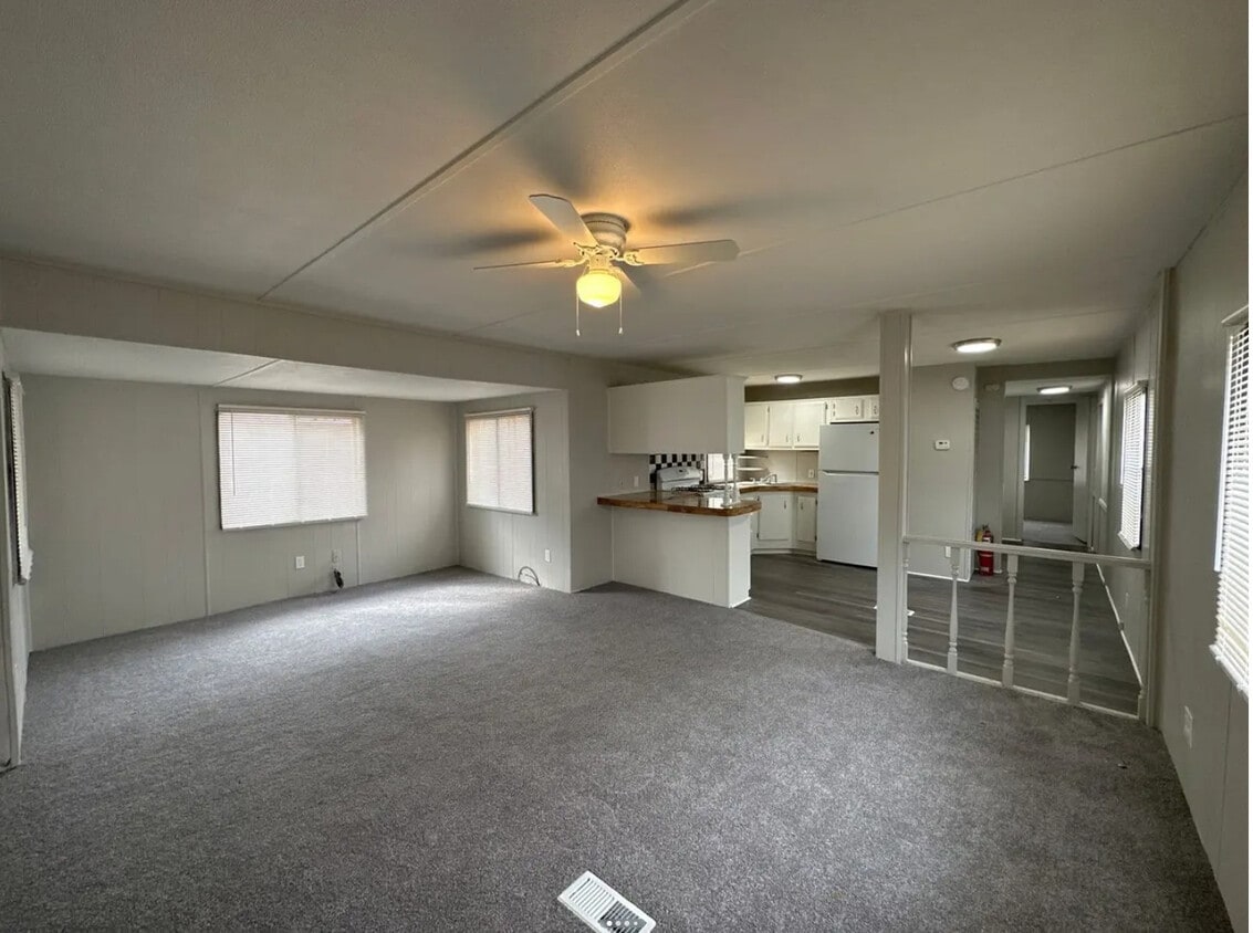 Primary Photo - Starlight Mobile Home Park