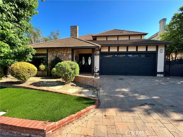 Foto principal - 6150 E West View Dr