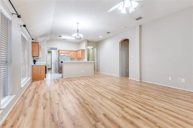 Building Photo - 4921 Tulip Ln