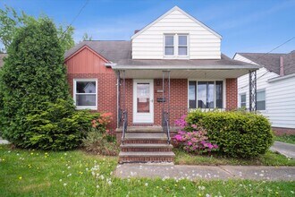 Building Photo - 20700 Goller Ave