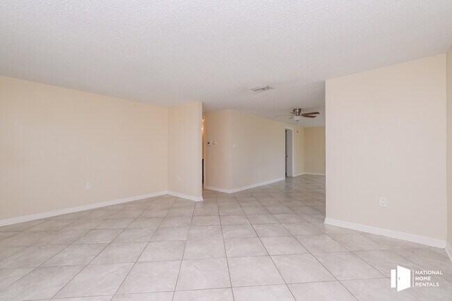 Foto del edificio - 10118 Hickory Hill Dr