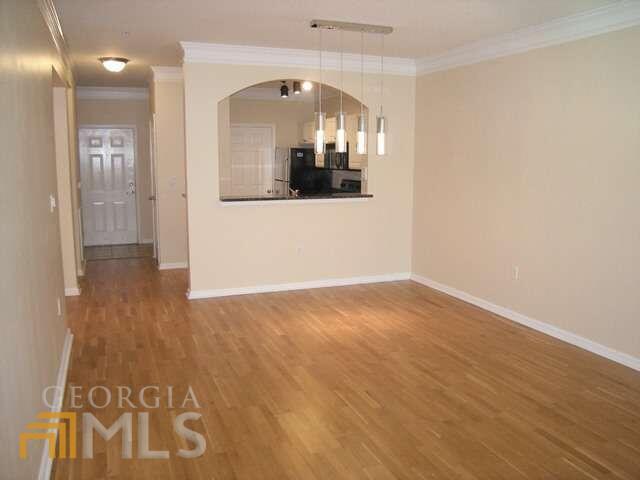 Foto del edificio - 1307 Westchester Ln NE
