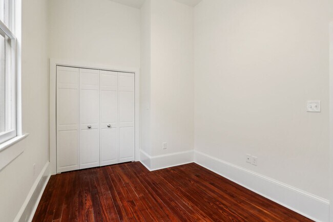 Foto del edificio - Gorgeous 2BD/2BA Uptown