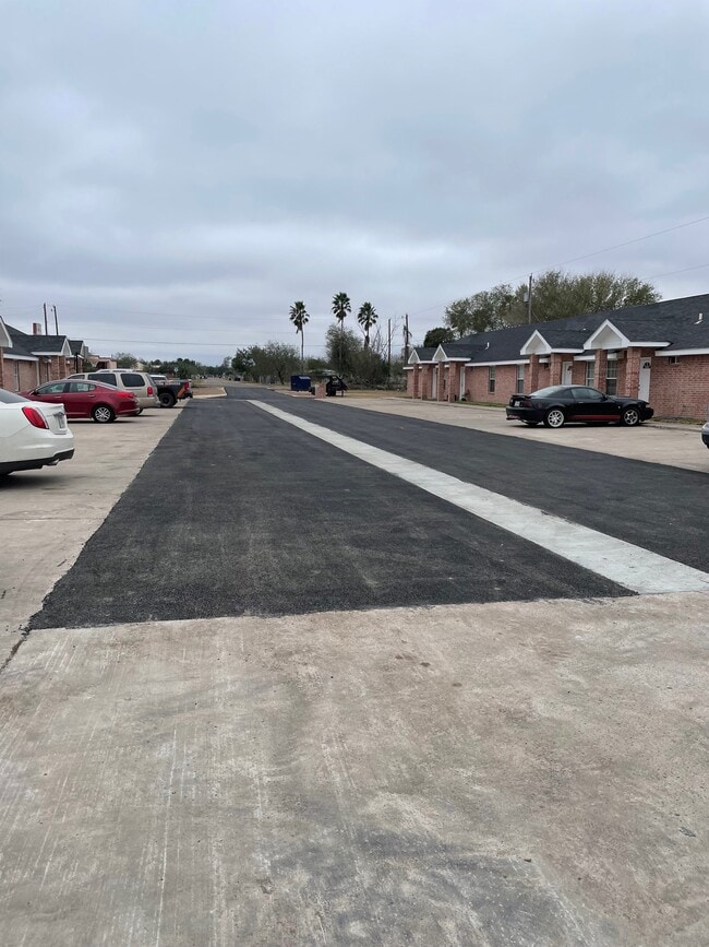 BP Exterior parking - 5840 N Bentsen Palm Dr