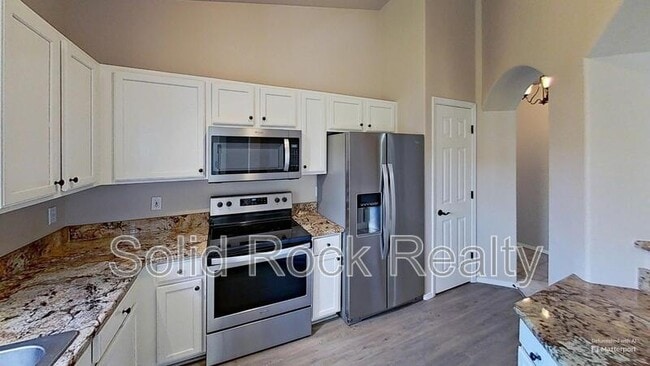 Building Photo - 3645 Strawberry Field Grove