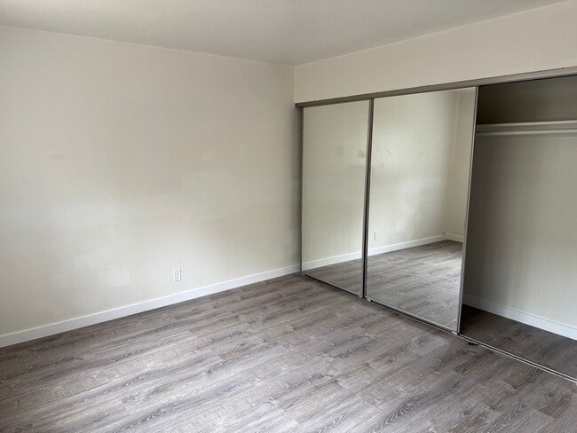 1 dormitorio - Surfside Palms Apartments