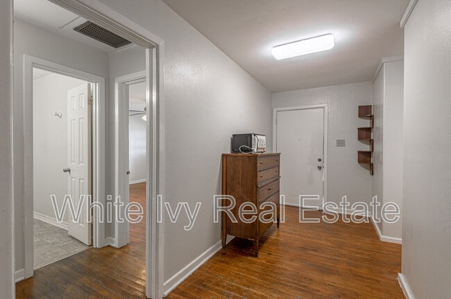 Building Photo - 1412 22nd St