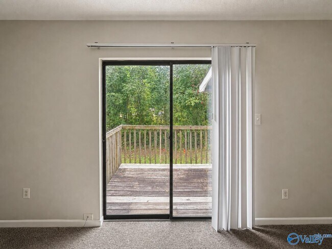 Foto del edificio - 4909 Cotton Row NW