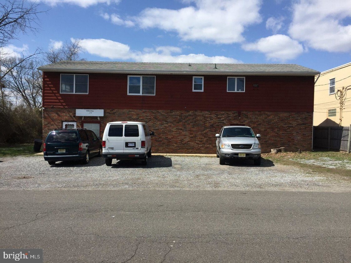 Foto principal - 155 Turnbull Ave