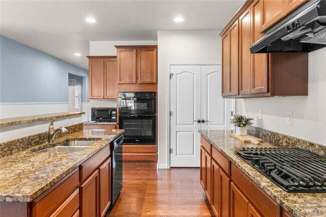 Building Photo - 42320 Forest Oaks Dr