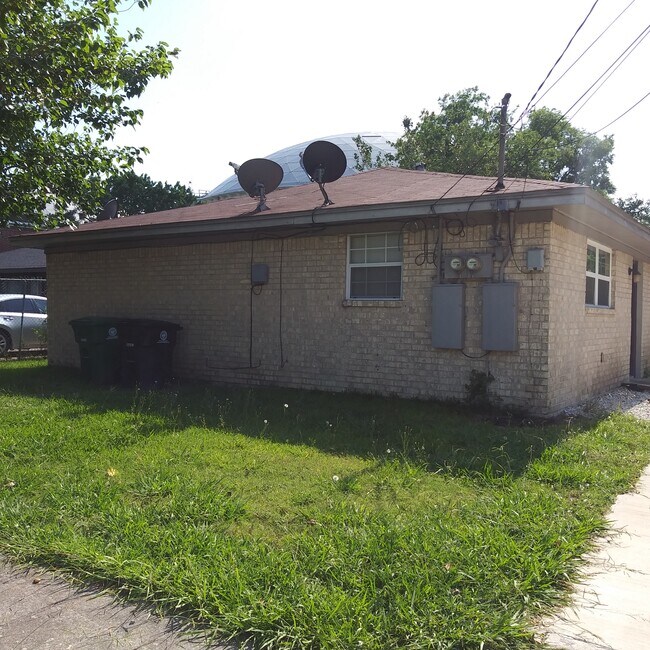 Foto del edificio - 4013 Amoor St