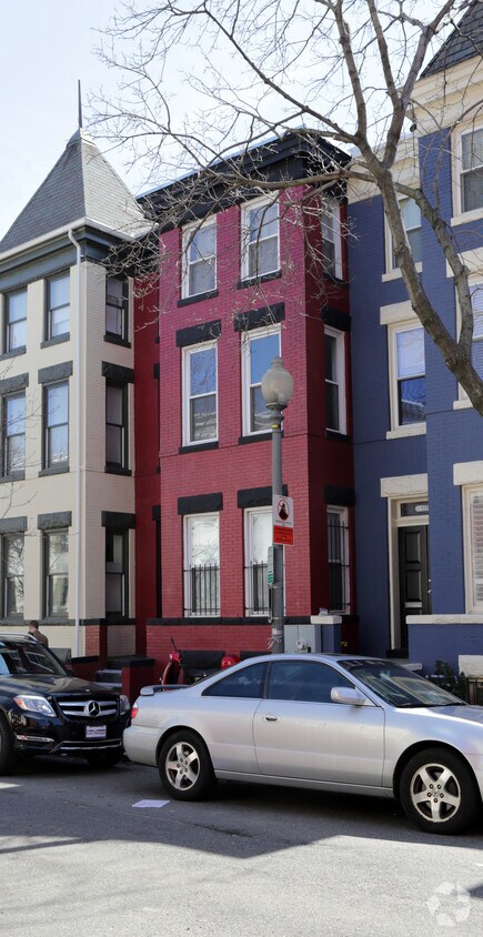 Foto principal - 1776 Willard St NW